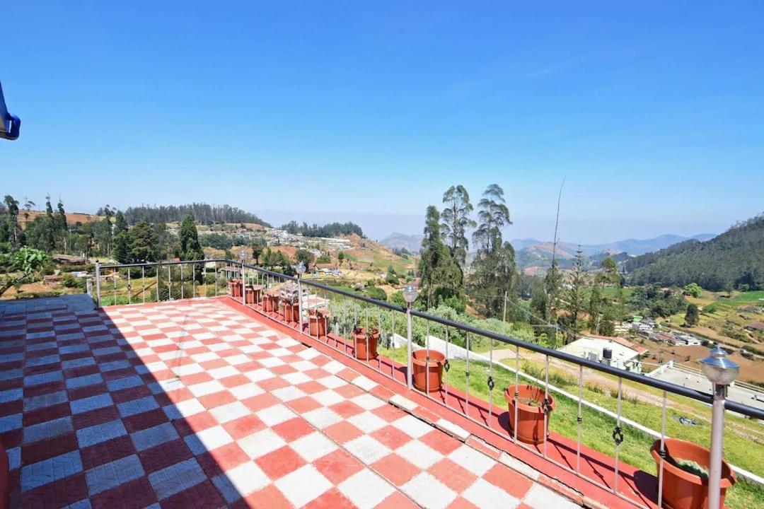 Bs Dreamz Ooty Apartment Bagian luar foto